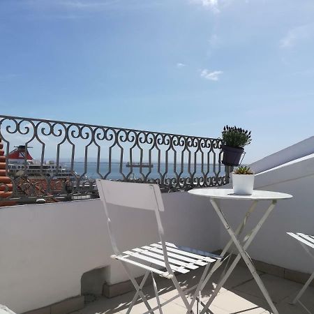 Little River View Triplex In Alfama Lisbon Exterior photo
